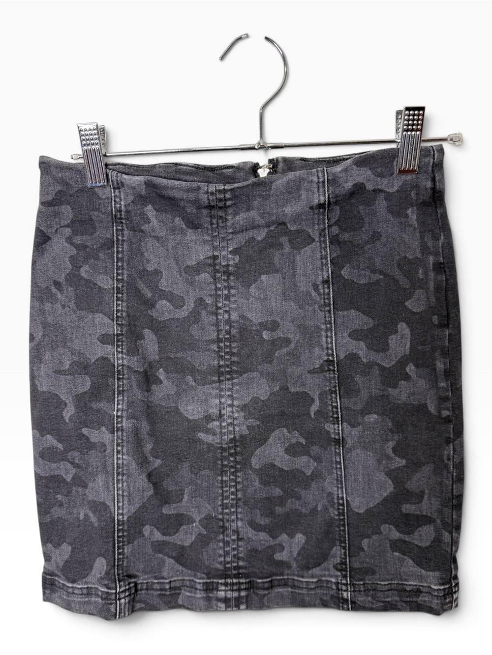 Free People Charcoal Gray Camo Denim Mini Skirt Size 6